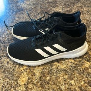 Women’s Adidas Black Memory Foam Running size 6